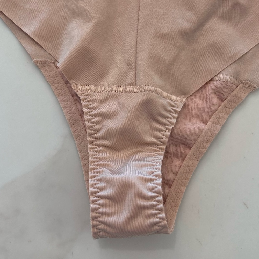 Spanx NEW Suit Your Fancy Shape High-Waist Thong Size Medium Champagne Beige - Picture 6 of 12